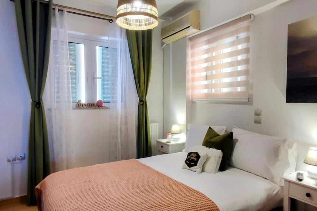 Simply Meraki Gytheian Apt With Panoramic Sea View Gythio Eksteriør billede